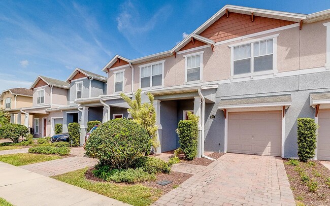Photo - 831 Pine Pointe Ln