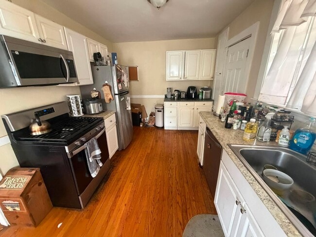 Photo - 28 Claymoss Rd Unit 3