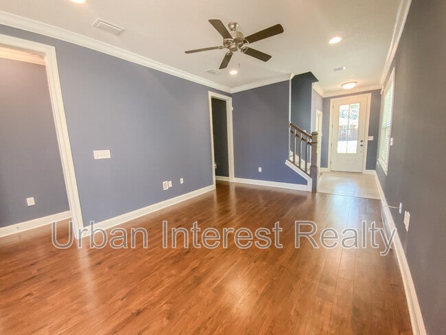 Photo - 403 King St
