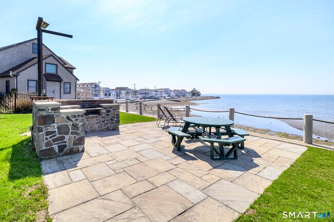 Photo - 185 Melba St Unit 305