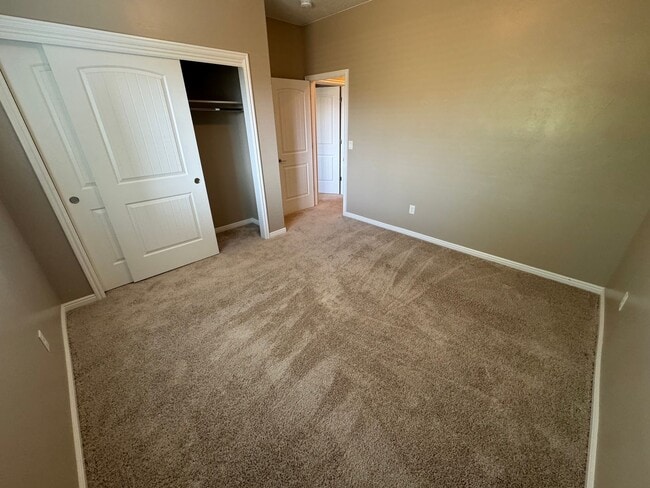 Photo - Highly Desirable Lakota Ridge!