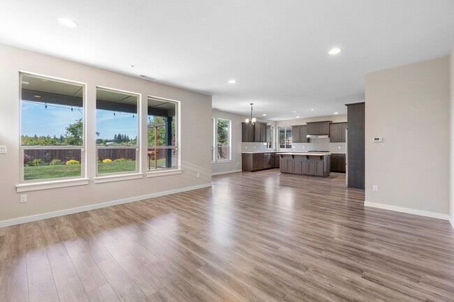 Photo - Newer 6 Bedroom with Bedroom on Main Level