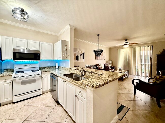 Photo - 2715 Via Capri