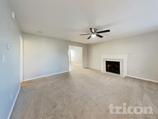 Photo - 7043 Red Bud Cir