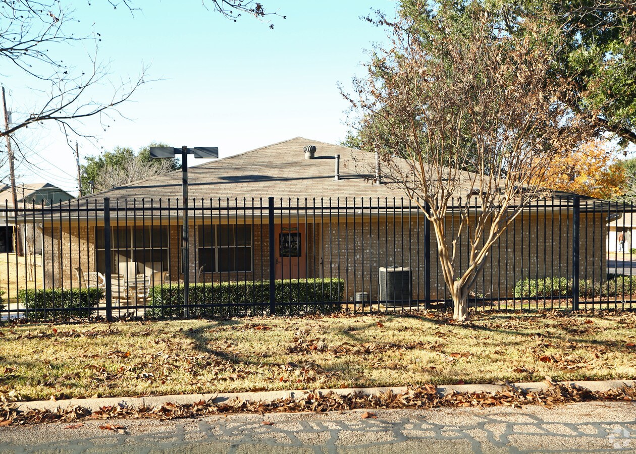 Photo - Lincoln Ridge