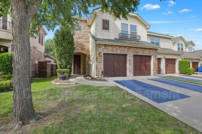 Photo - 2561 Fountain Cove