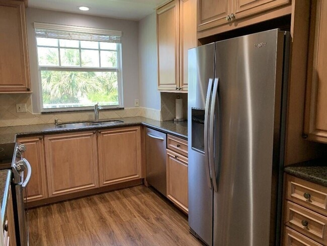 Photo - 605 Mainsail Cir