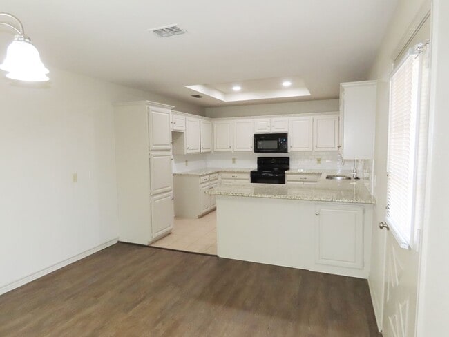 Photo - Whitehouse ISD! Beautifully Updated 3 Bedr...