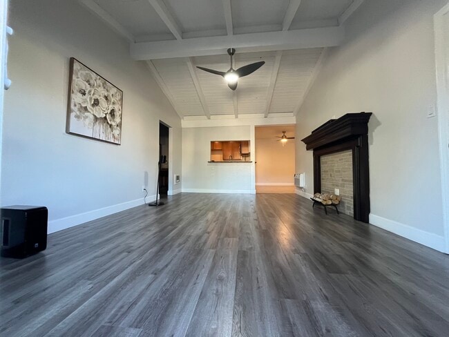 Building Photo - 1345 Cabrillo Park Dr Unit Monterey Villas