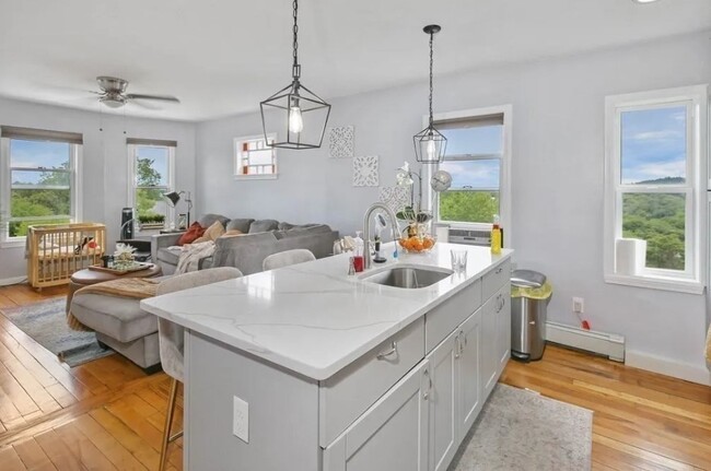 Photo - 30 Hemans St Unidad 2