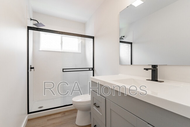 Photo - 851 N Rural St