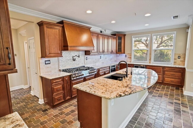 Photo - "Spacious 4-Bedroom Retreat with Cozy Fireplace on Starfall Way, Santa Clarita!"