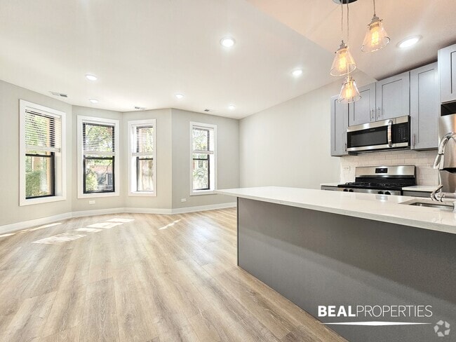 Building Photo - 438 W Belden Ave Unit 2 bed Rental