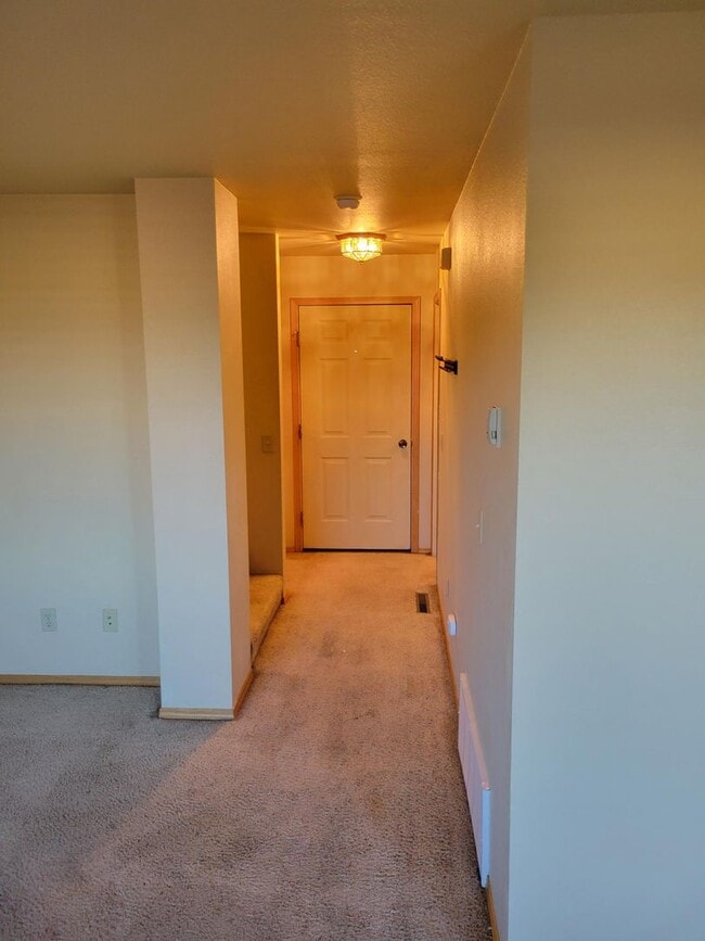 Photo - 3 Bedroom, 2.5 Bathroom Townhouse