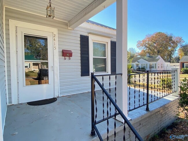 Photo - 2415 Bonita Dr SW