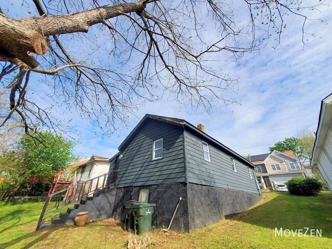 Photo - 1710 Oakwood Ave