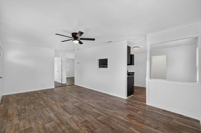 Photo - 815 Wilson Dr