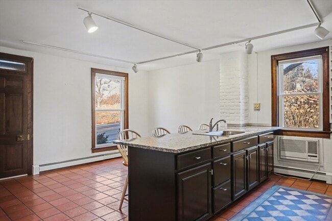 Photo - 739 Sergeantsville Rd