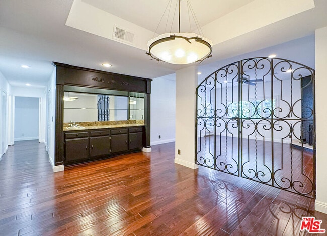 Photo - 4355 Ventura Canyon Ave Unidad 103