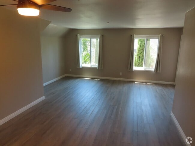 Building Photo - Two Bedroom, Two Bathroom Condo in UTC Unit 6324