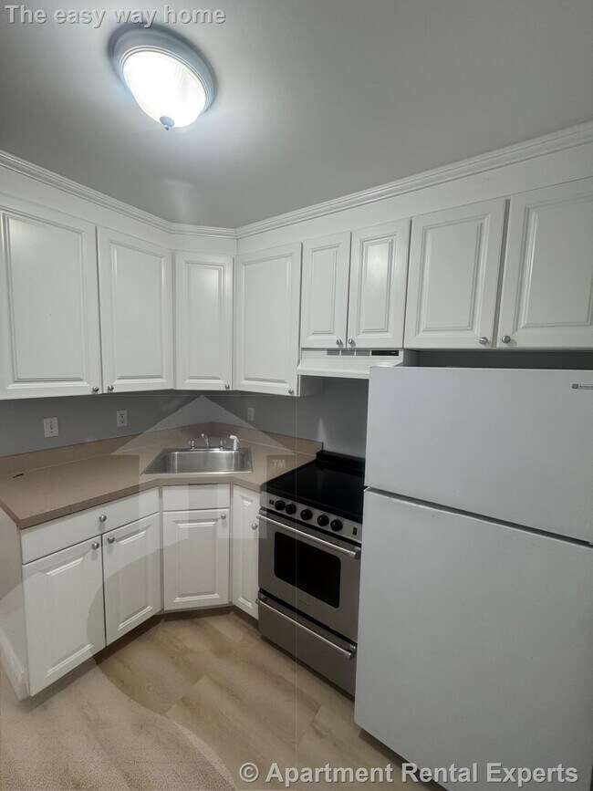 Photo - 516 R Somerville Ave