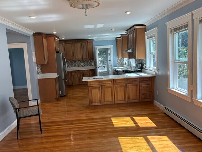Building Photo - 33 Prentiss St Unit 1st Fl Rental