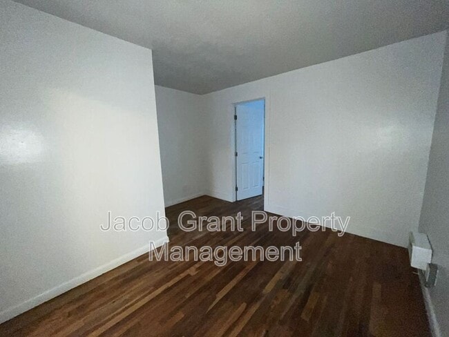 Photo - 675 Tiger Ave