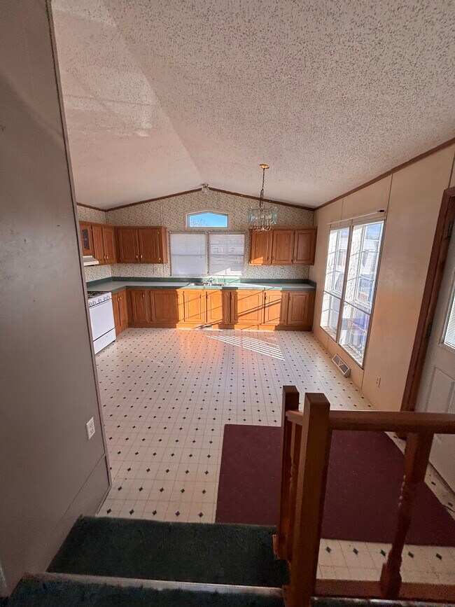 Kitchen - 10543 Emberwood Dr Unidad Lot 6