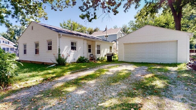 Photo - Home w/Yard & Garage