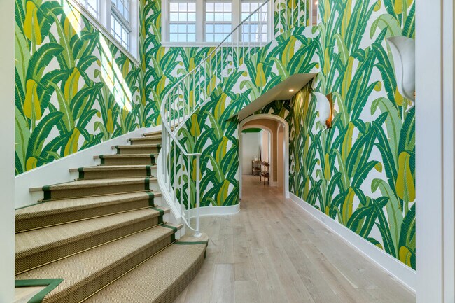 Photo - 225 Arabian Rd