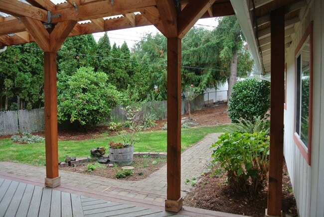 Photo - Spacious 4 bedroom 2 bath Home in North Al...