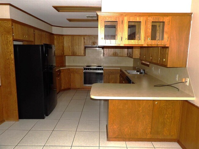 Photo - 1913 NE 35th St