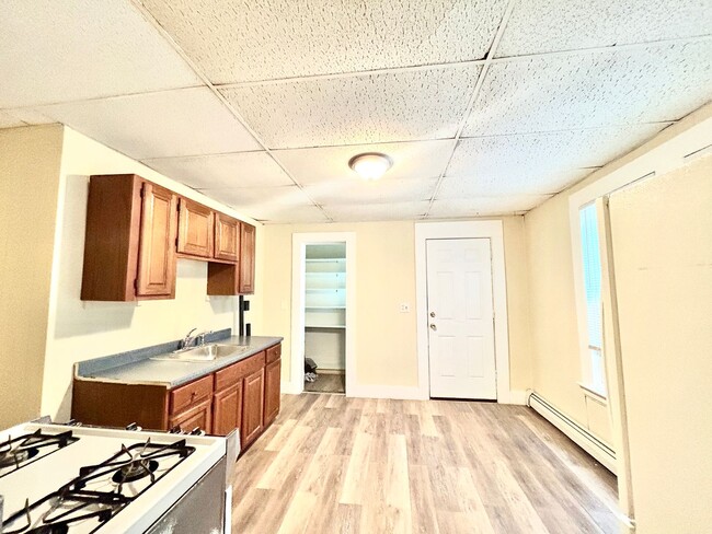 Photo - 1017-1023 West Main St Unit 2R