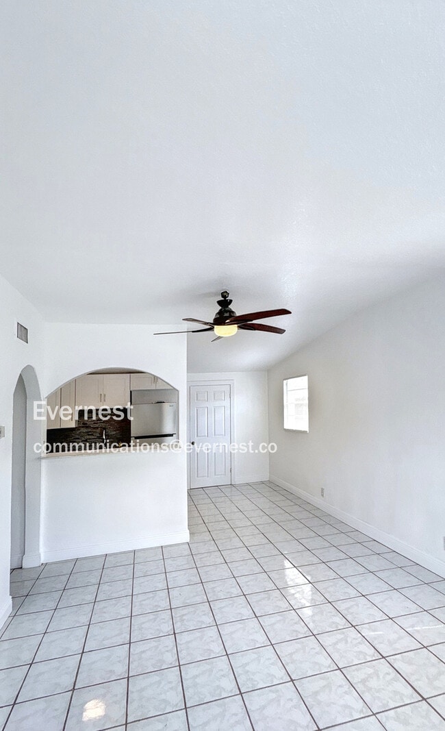 Photo - 1906 E 98th Ave