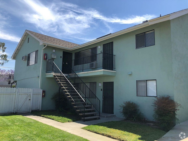 Building Photo - 6081 Lemon Ave Unit C Rental