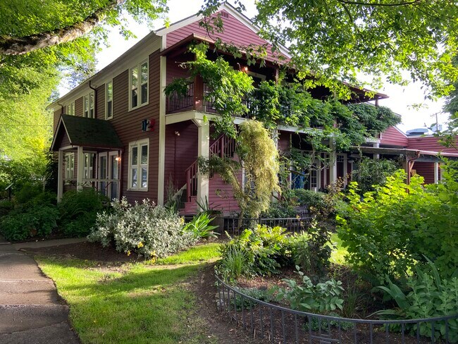 Photo - 8112 Dallas Ave S Unidad B