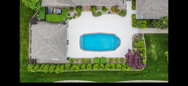 Photo - 1834 Deerhaven Ln