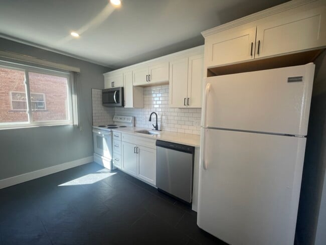 Photo - 5706 Grace Ave