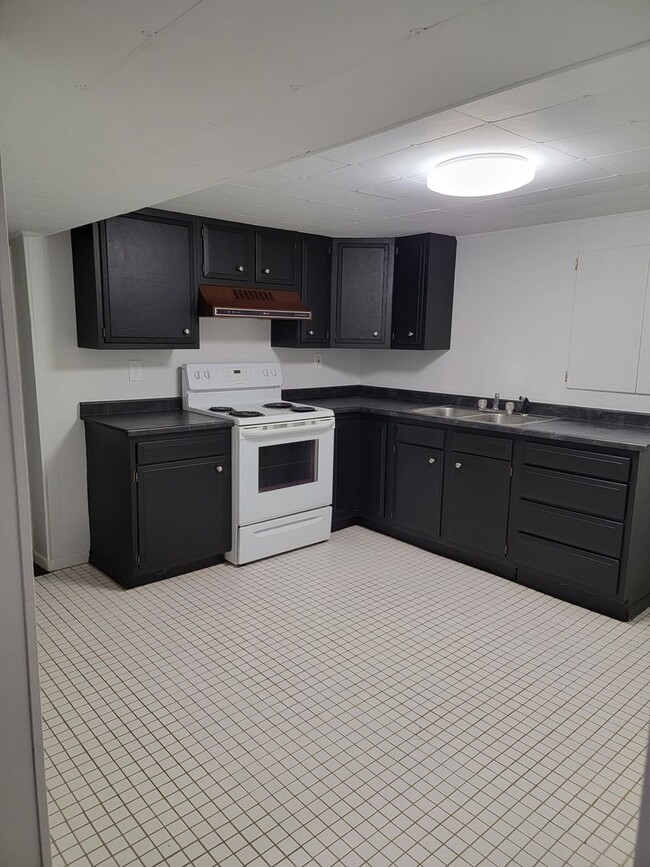 Photo - 207 25th St NW Unit B