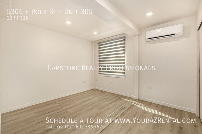 Photo - 5306 E Polk St Unidad 305