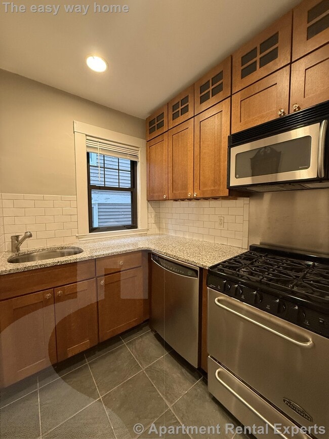 Photo - 13 Story St Unidad #6