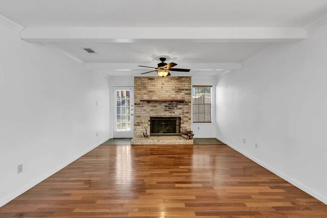 Photo - 2913 Pearl St Unit 102