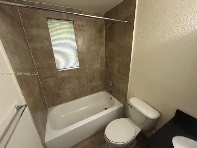 Photo - 2880 Pine Tree Dr Unit 12