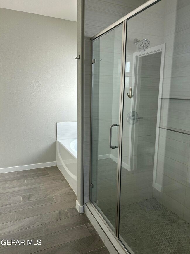 Photo - 10608 Hidden Palm Pl