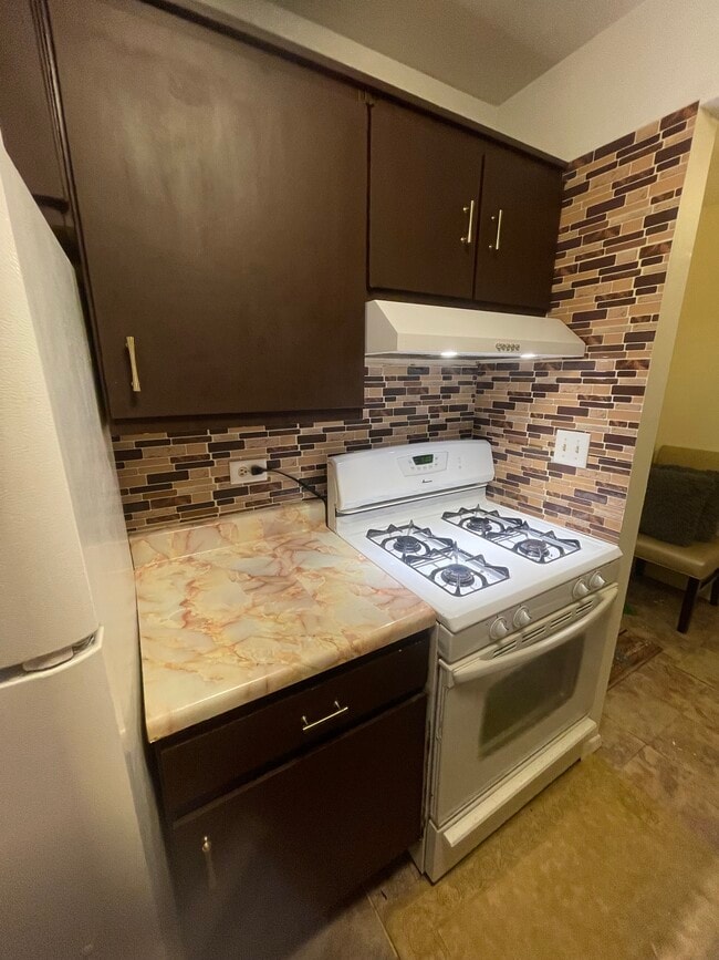 Building Photo - 7 Oak Creek Dr Unit 2706