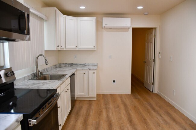 Photo - Parker (316) Unit Parker (316) #B