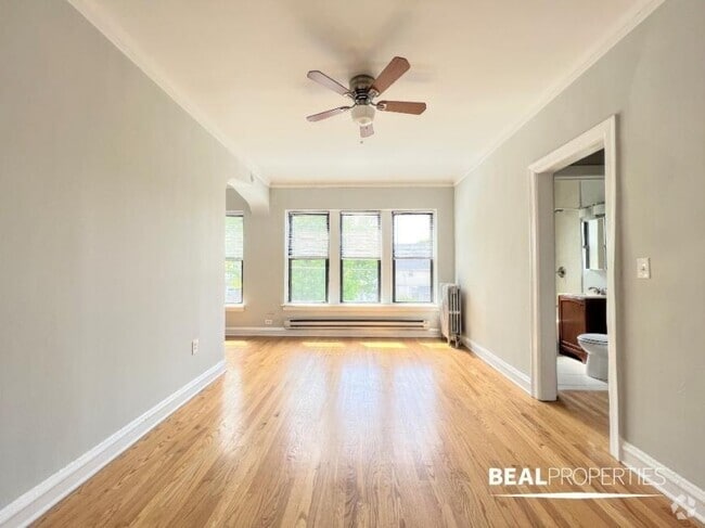 Building Photo - 0 bedroom in CHICAGO IL 60640 Unit 308 Rental