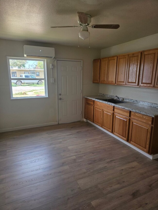 Photo - 1506 W Yucca Ave Unit C (643)
