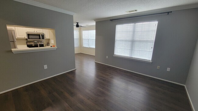 Photo - 12300 Apache Ave Unidad 206