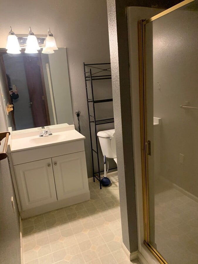 Photo - 1217 W Woodin Ave Unit 6